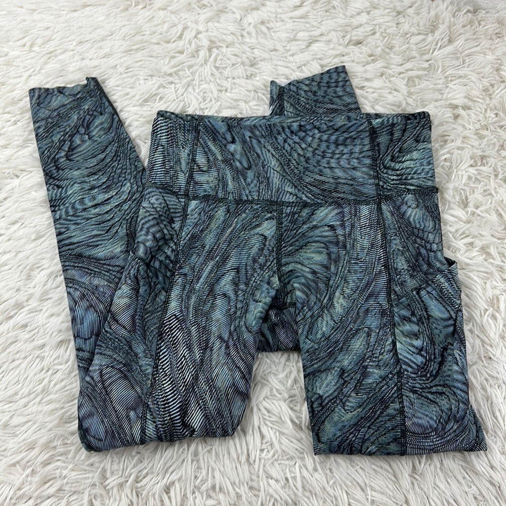 Lululemon Fast and Free Tight 25" *Non-Reflective Nulux Dimensional Icing Blue